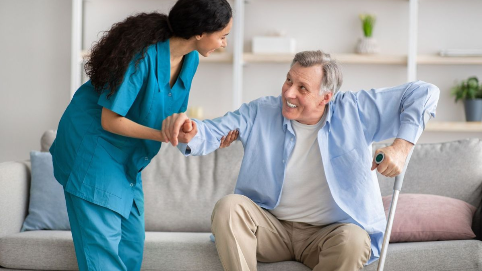 Aide à domicile et mal de dos