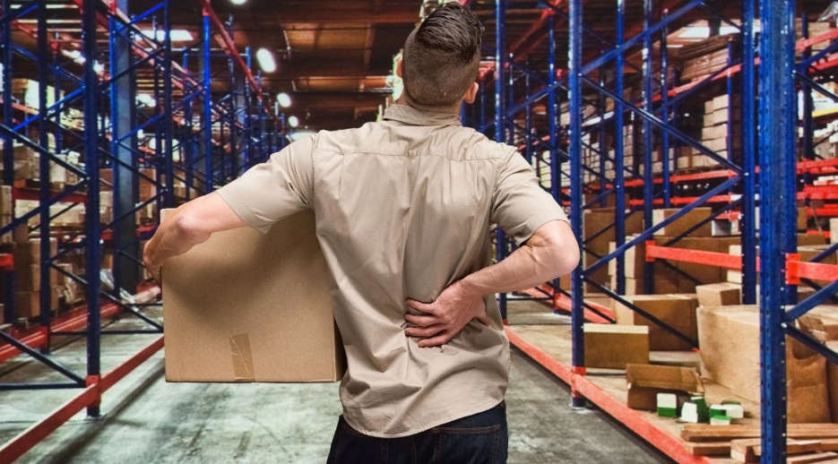 des professionnels travaillant en logistique ont un mal de dos